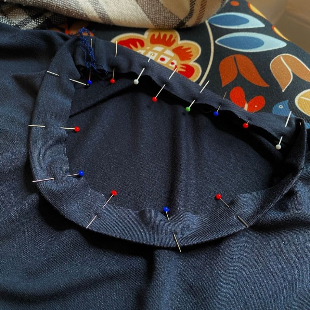 good fabric blog nell sewing tshirt neckline