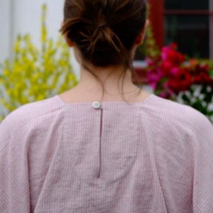 Birgitta Helmersson Zero waste soft blouse in pink back opening view