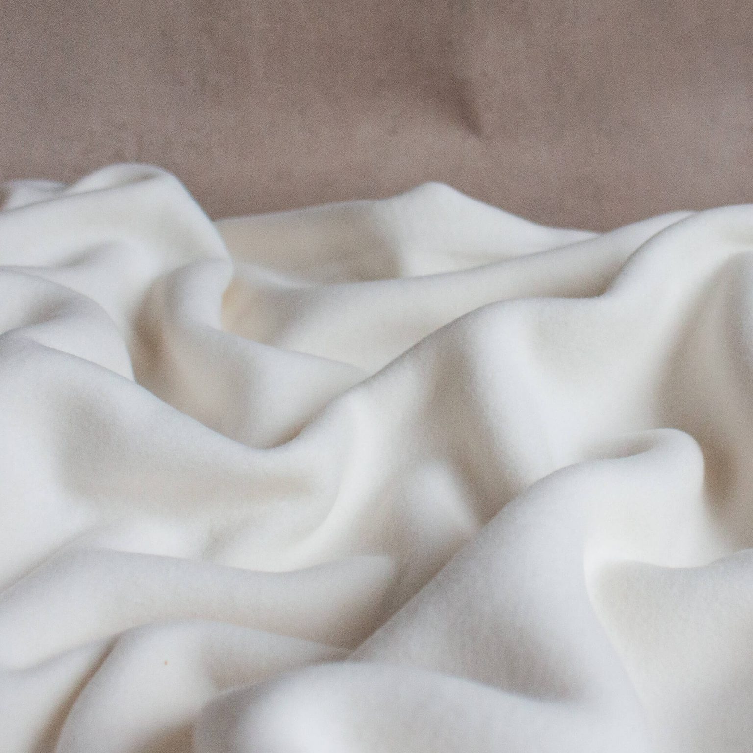 organic cotton fleece fabric in ecru