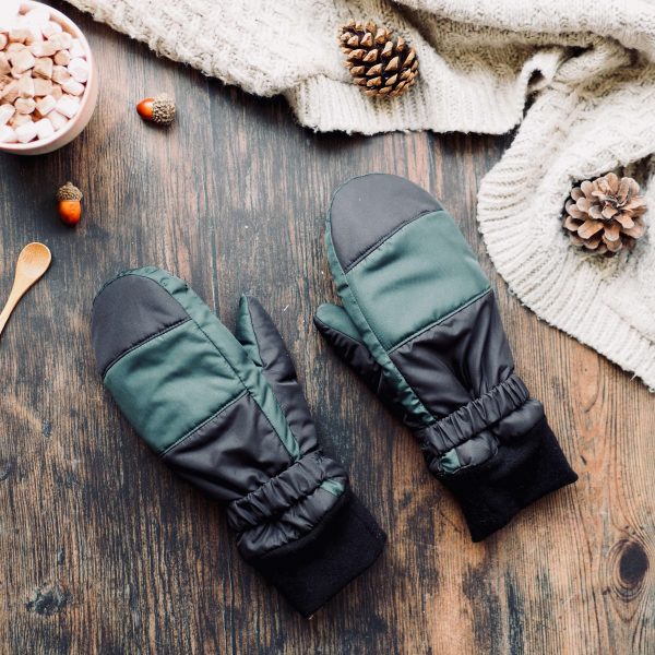 jalie winter mittens in black and green