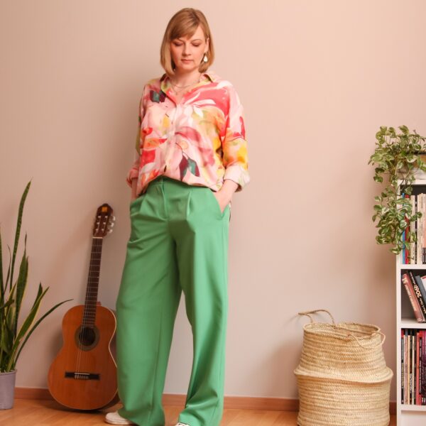 artur shirt sewing pattern by lenaline patterns in pink floral fabric