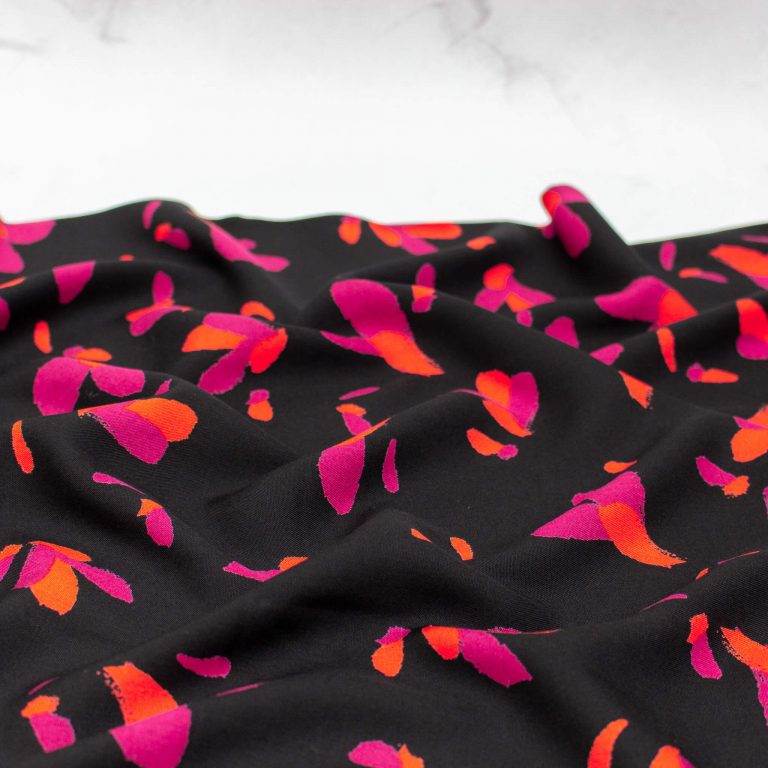Eglantine et Zoe Ecovero Viscose Fabric in Black Floral Petali Print
