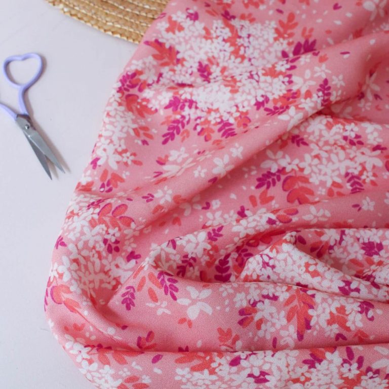 Lise Tailor Viscose Fabric in Rose Serenade