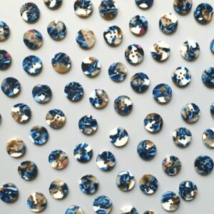 Pigeon Wishes 15mm Roswell Bio-Resin Buttons