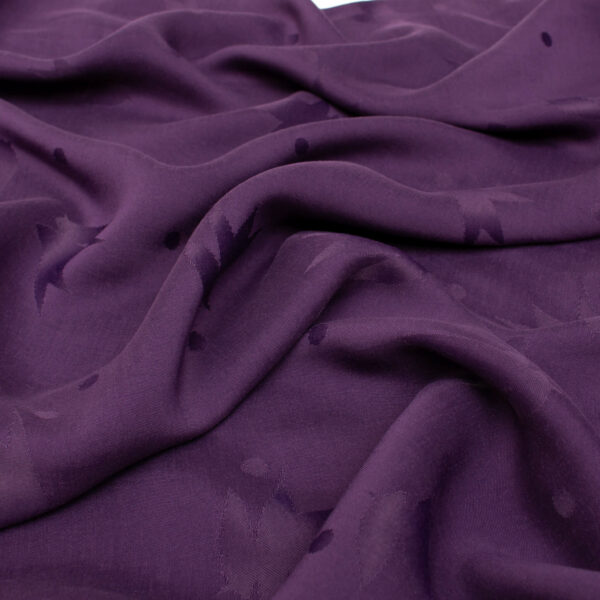 Eglantine et Zoe Streli Viscose Jacquard Fabric in Violet