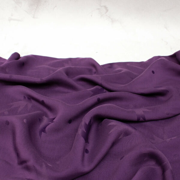 Eglantine et Zoe Streli Viscose Jacquard Fabric in Violet