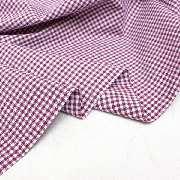 Small Check Gingham Cotton Poplin Fabric in Aubergine