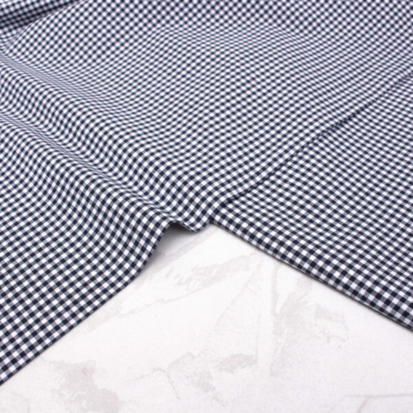 Small Check Gingham Cotton Poplin Fabric in Navy